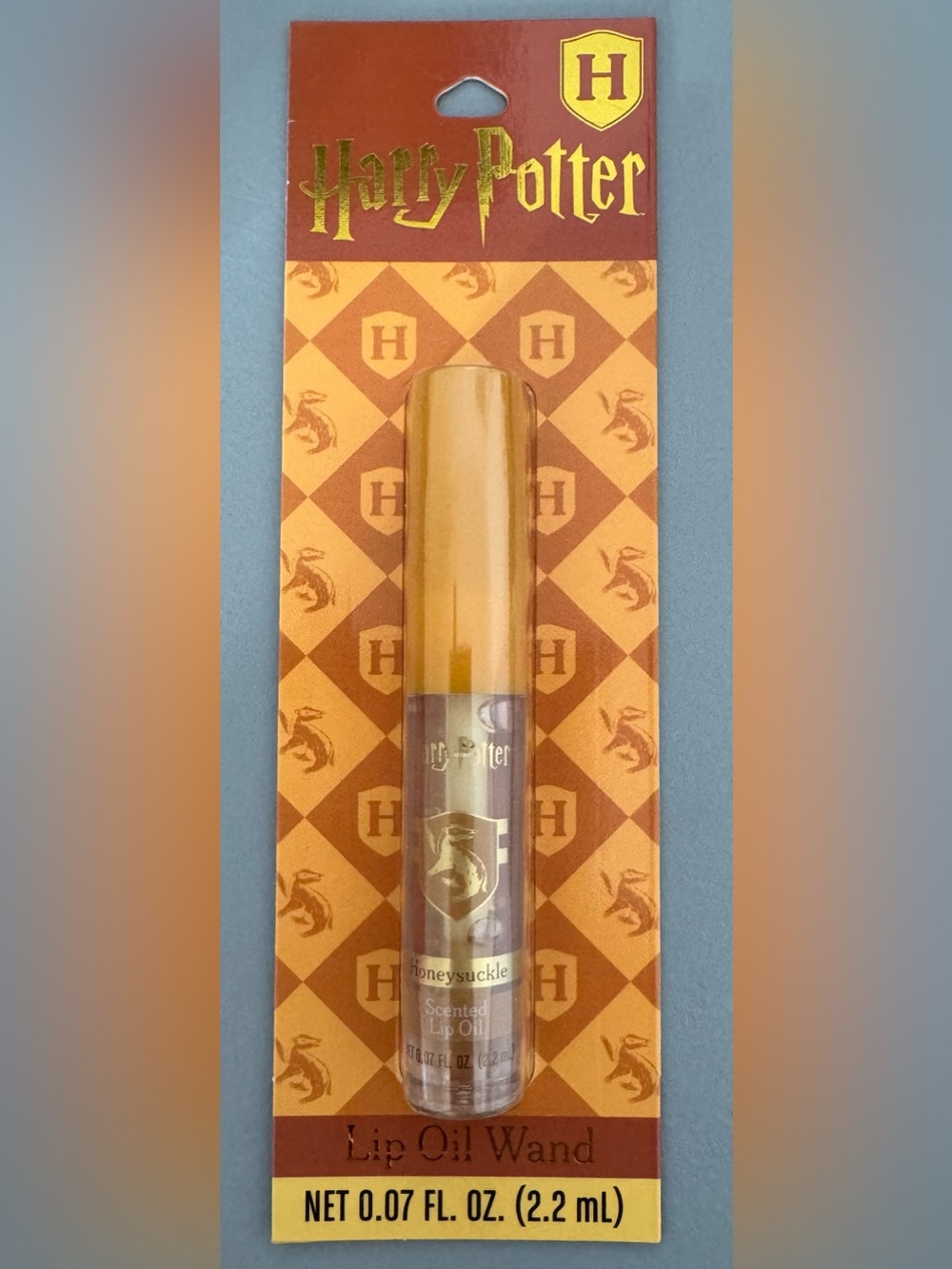 Warner Bros. Harry Potter Honeysuckle Lip Oil Wand - Gold and Clear hufflepuff